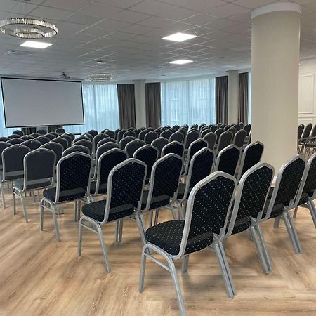 Hotel Mazowiecki Lodz Экстерьер фото