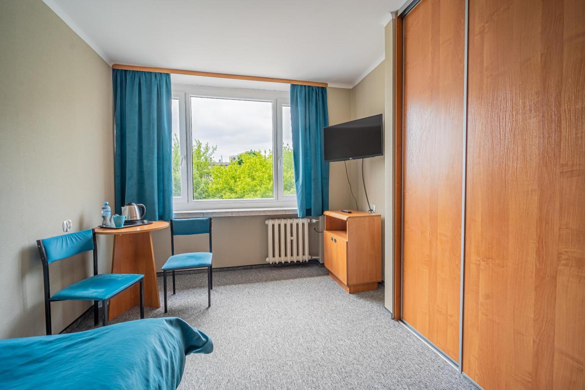 Hotel Mazowiecki Lodz Экстерьер фото